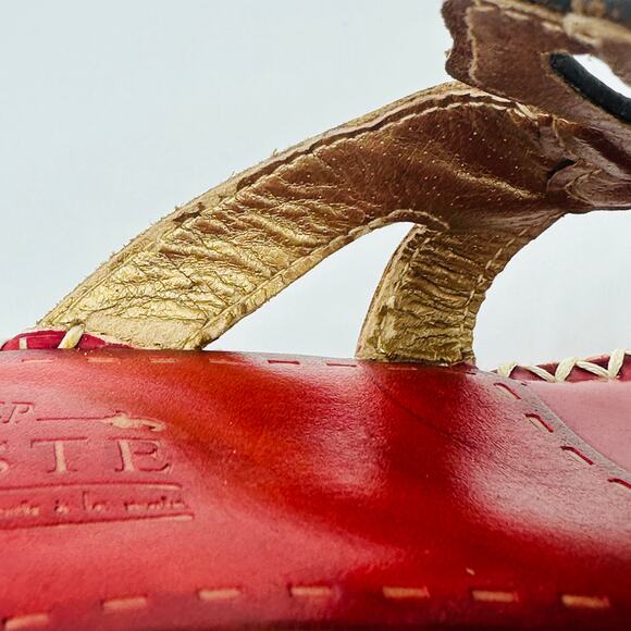 L'Artiste Spring Step Women's Enah Red Leather Floral Sandals Size 39 EU/ 8.5 US - Picture 12 of 13